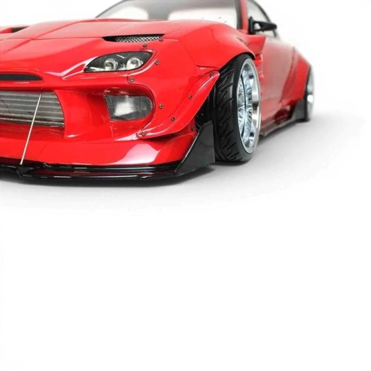 Maquette de carrosserie Mazda RX-7 FD3S BN Sports par Pandora RC, vue de face avec détails de la carrosserie.