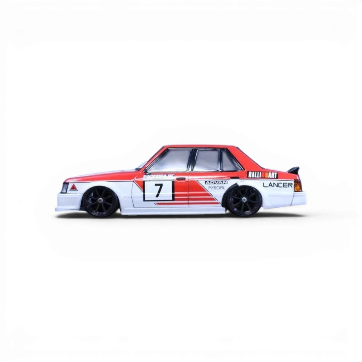 Carrosserie de voiture Mitsubishi Lancer EX Pandora RC, finition détaillée, vue de face sur fond blanc.