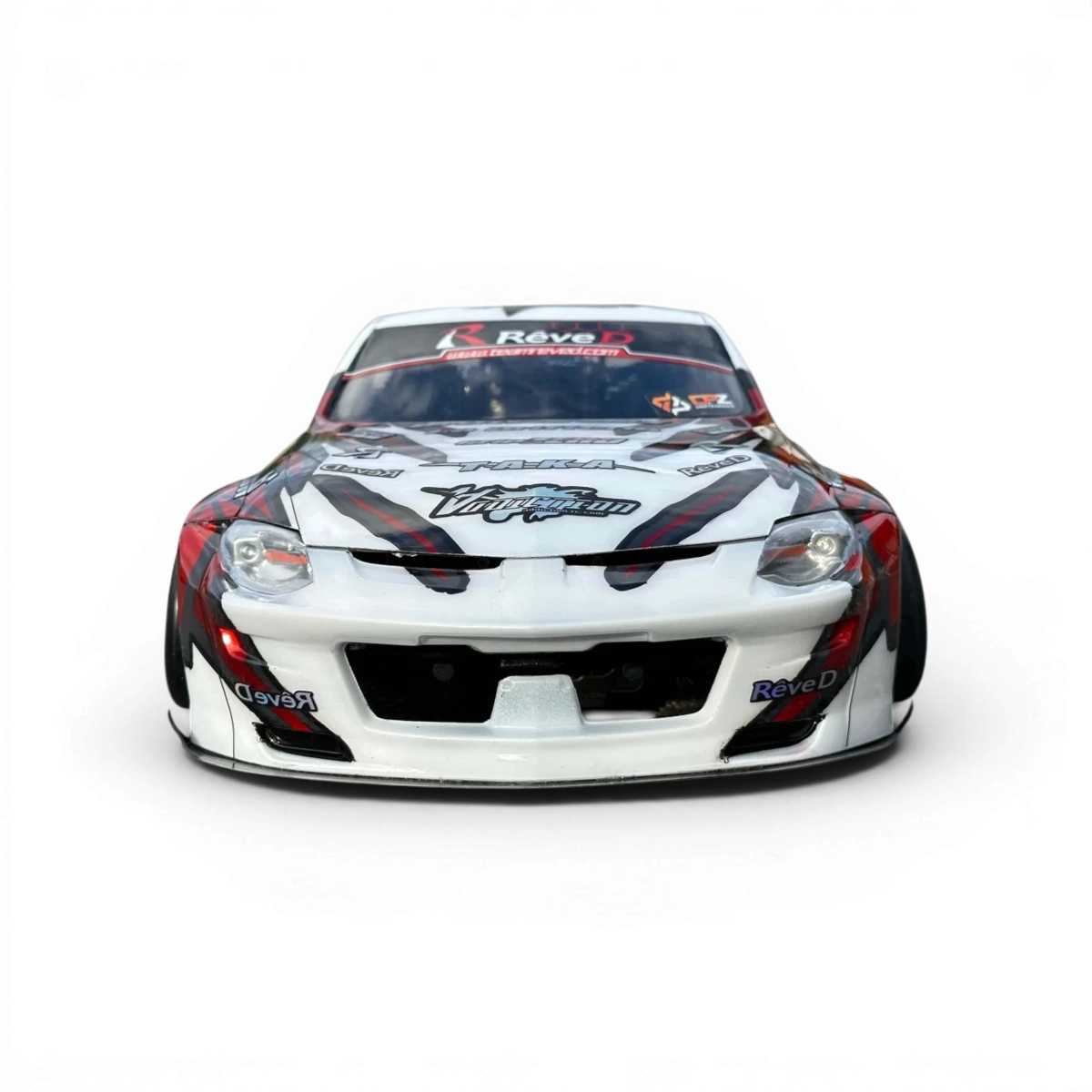 Carrosserie Nissan 400Z Fairlady de la marque Addiction RC Design, vue détaillée en plastique avec finition précise.