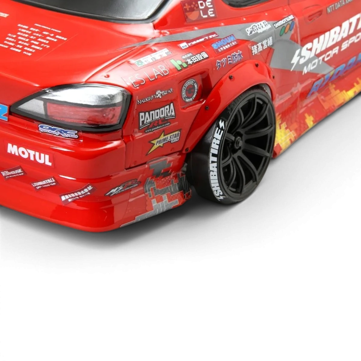 Carrosserie Nissan D-MAX S15 Silvia Drift Spec de la marque SHIBATA avec détails de la carrosserie.
