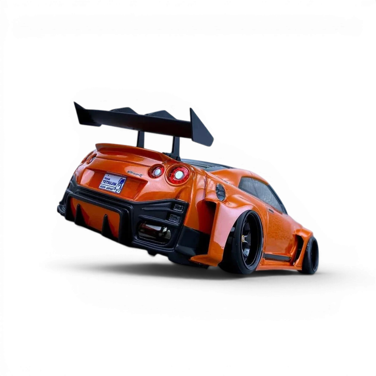 Silhouette de voiture Nissan GTR Tetsujin, carrosserie en design LW, vue de profil avec détails du véhicule.