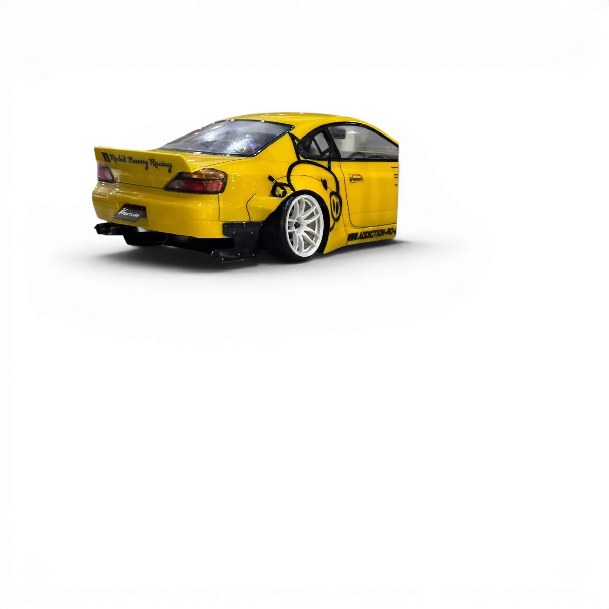 Carrosserie Nissan S15 Silvia Rocket Bunny par Addiction RC Design, vue de face avec détails de la carrosserie.
