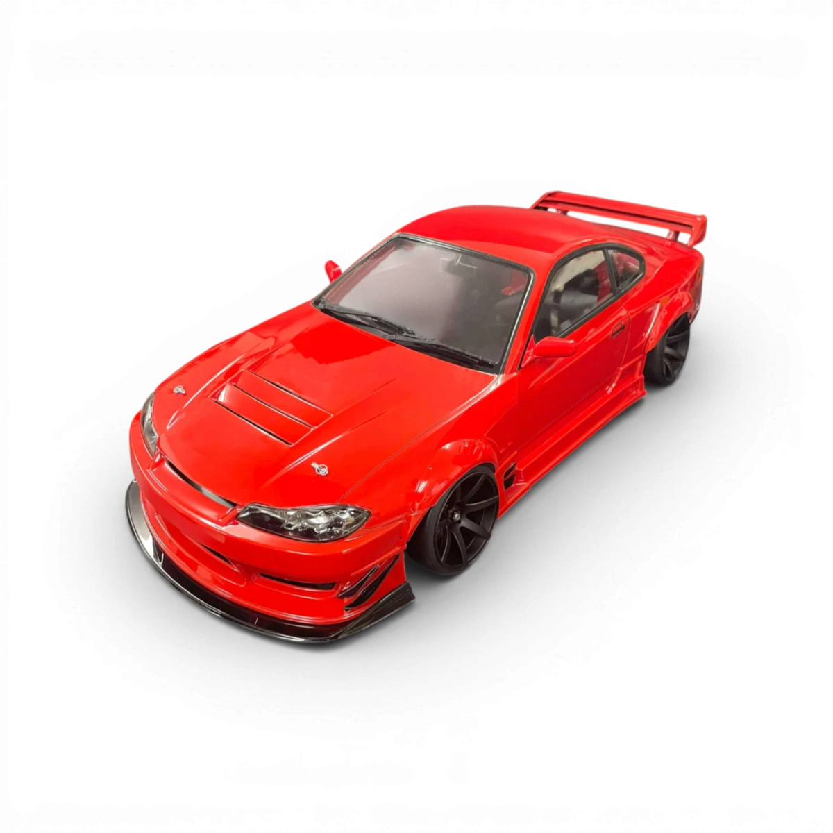 Carrosserie Nissan S15 WONDER de Team Reve D, peinture noire avec détails sportifs, vue de face sur fond blanc.