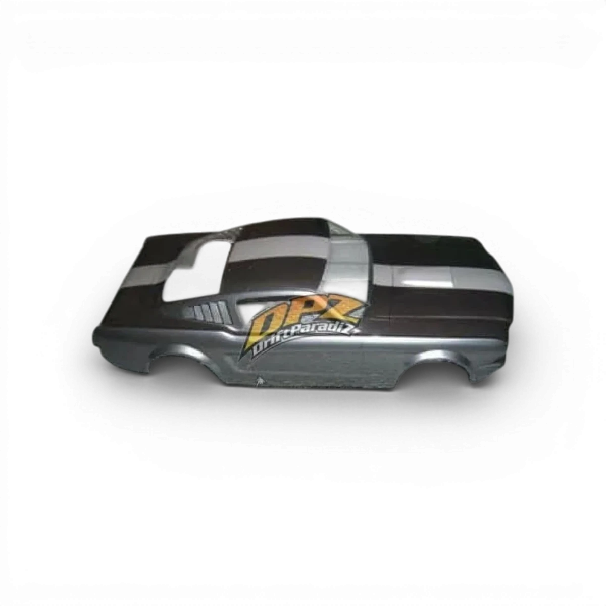 Peinture Lexan PS41 argent vif de Tamiya, peinture pour plastique avec finition brillante, visible dans le flacon.