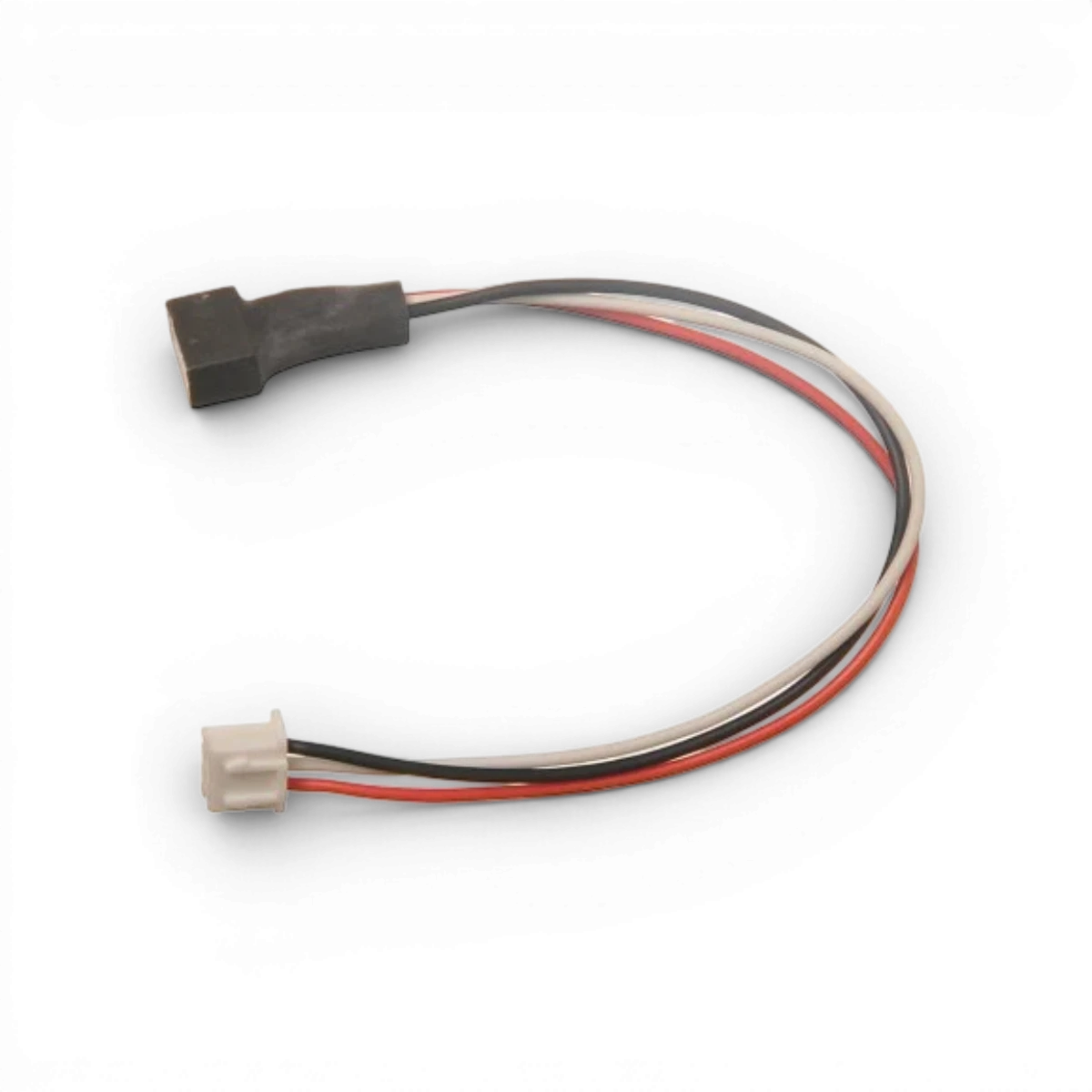 Rallonge pour prise d'équilibrage XH 2S de la marque beez2b, connecteur électronique pour batteries lithium.