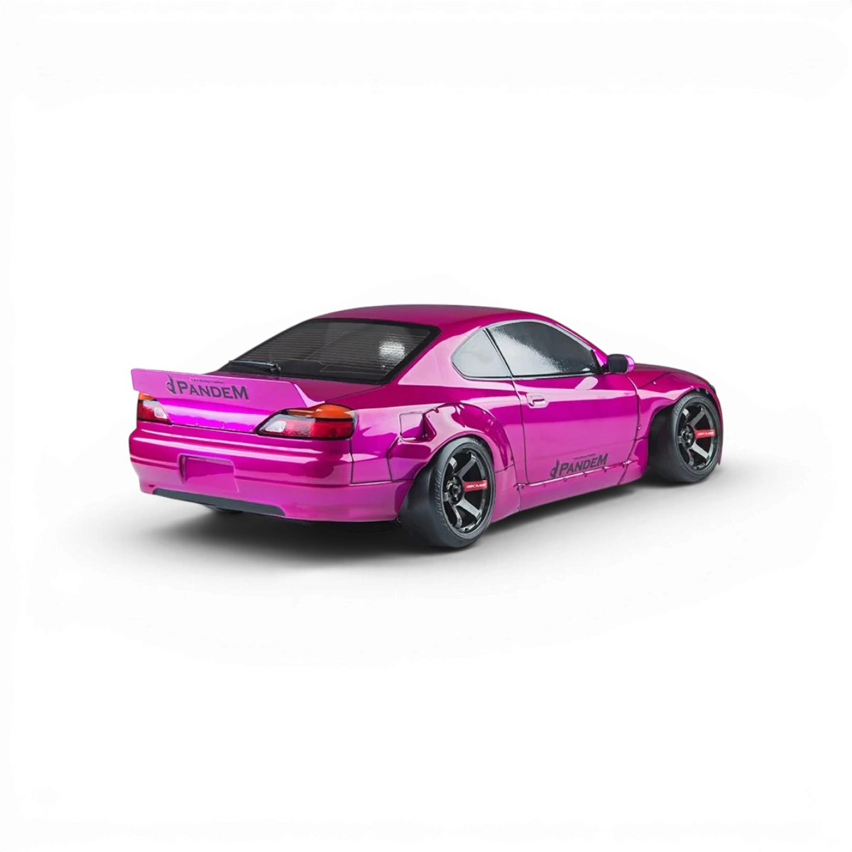 Voiture RC drift Max Speed Technology Nissan S15RB Magenta avec détails en plastique et pneus pour drift, vue de face.