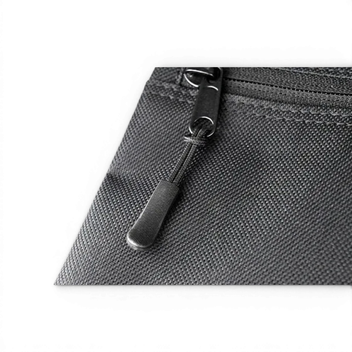 Sacoche bandoulière Team Reve D, accessoire élégant en cuir avec poches pratiques, porté en bandoulière.