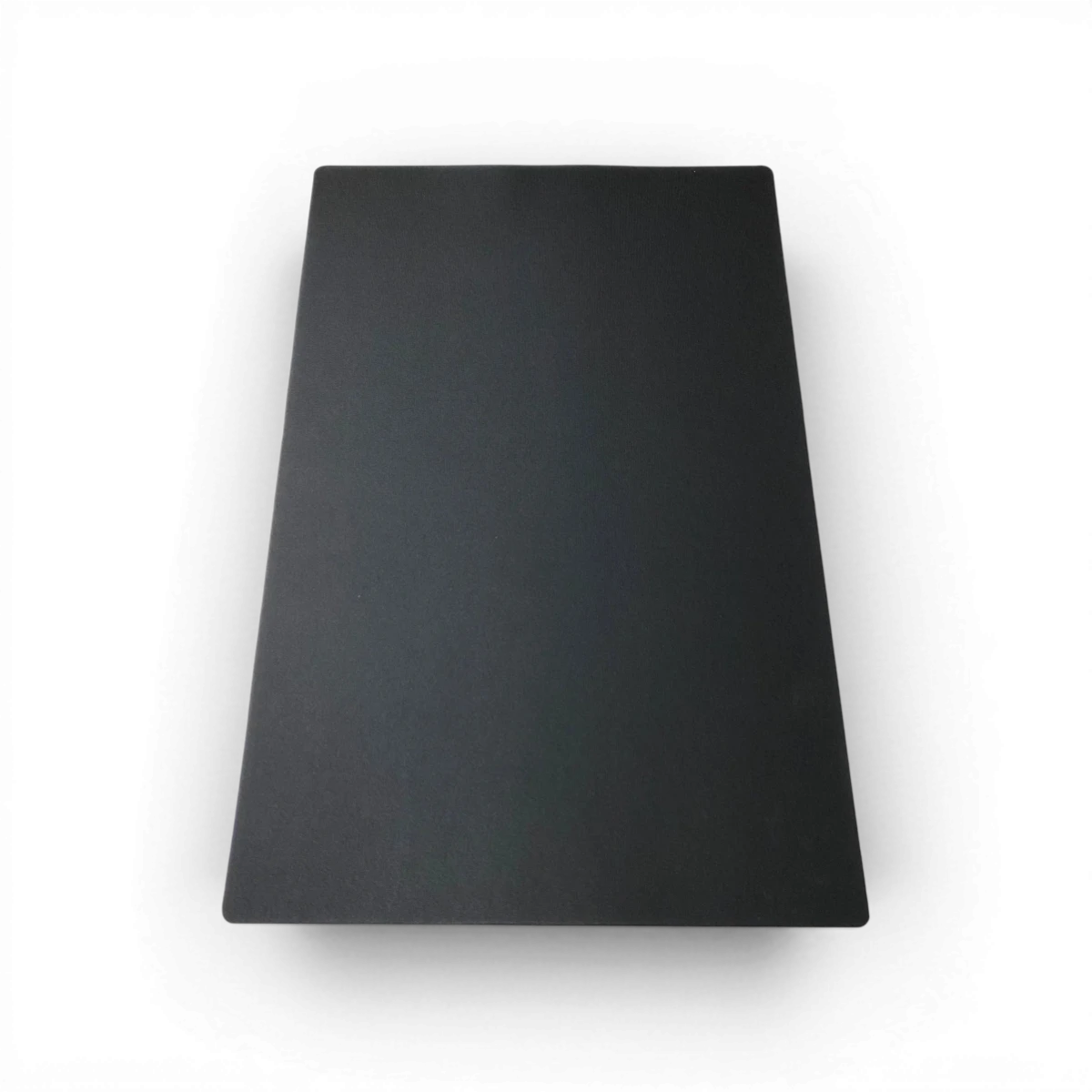 Tapis de stand Topline, accessoire antidérapant noir pour stabiliser équipements, visible en gros plan.