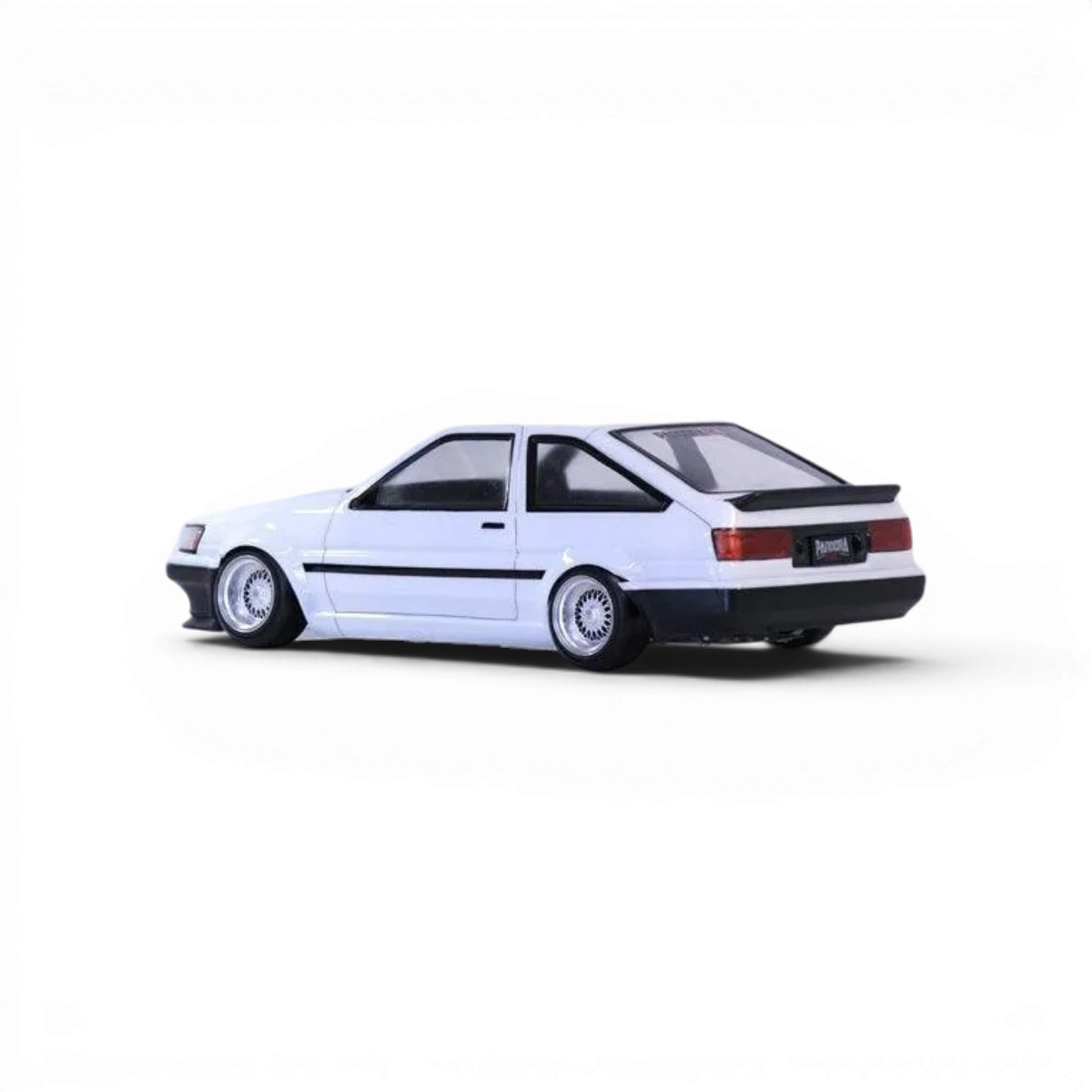 Voiture télécommandée Toyota AE86 Levin 3 portes de Pandora RC, carrosserie miniature détaillée pour collection et modélisme.