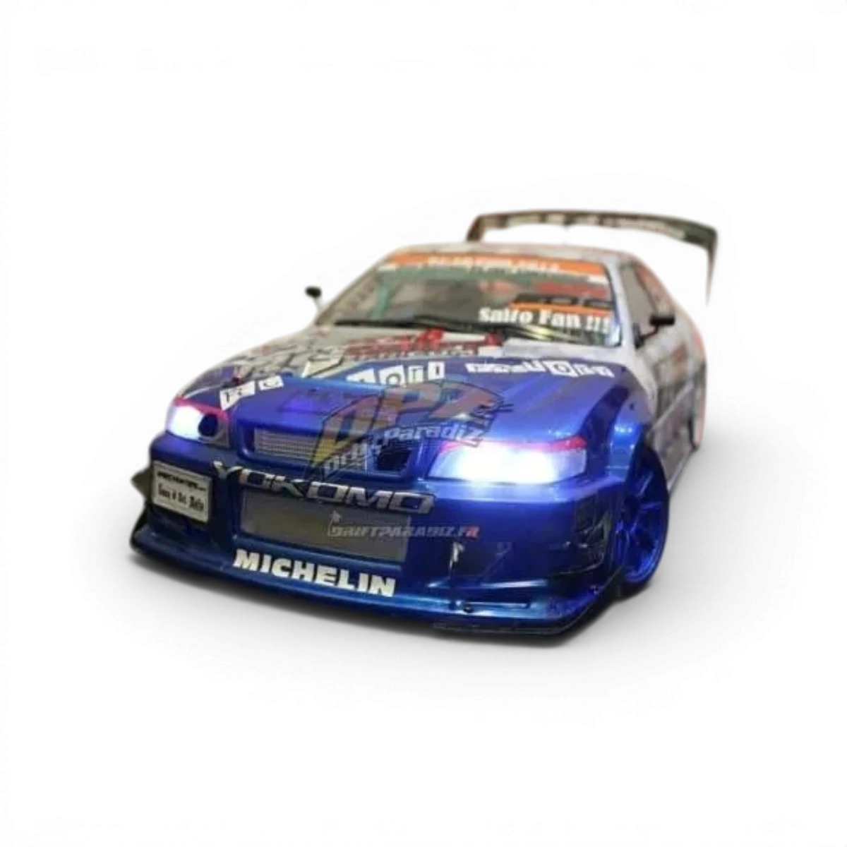 Carrosserie Toyota Chaser JZX100 Street de la marque Team Yokomo, vue de face avec détails de la carrosserie.