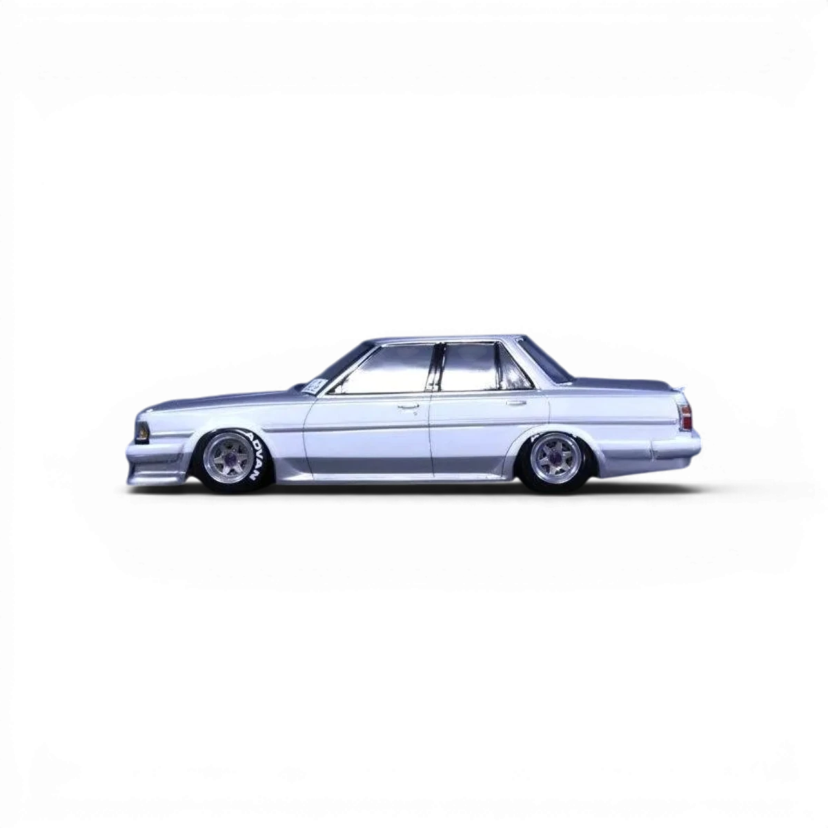 Modèle réduit de la carrosserie Toyota Cresta GX71 de Pandora RC, détail précis et finition réaliste.