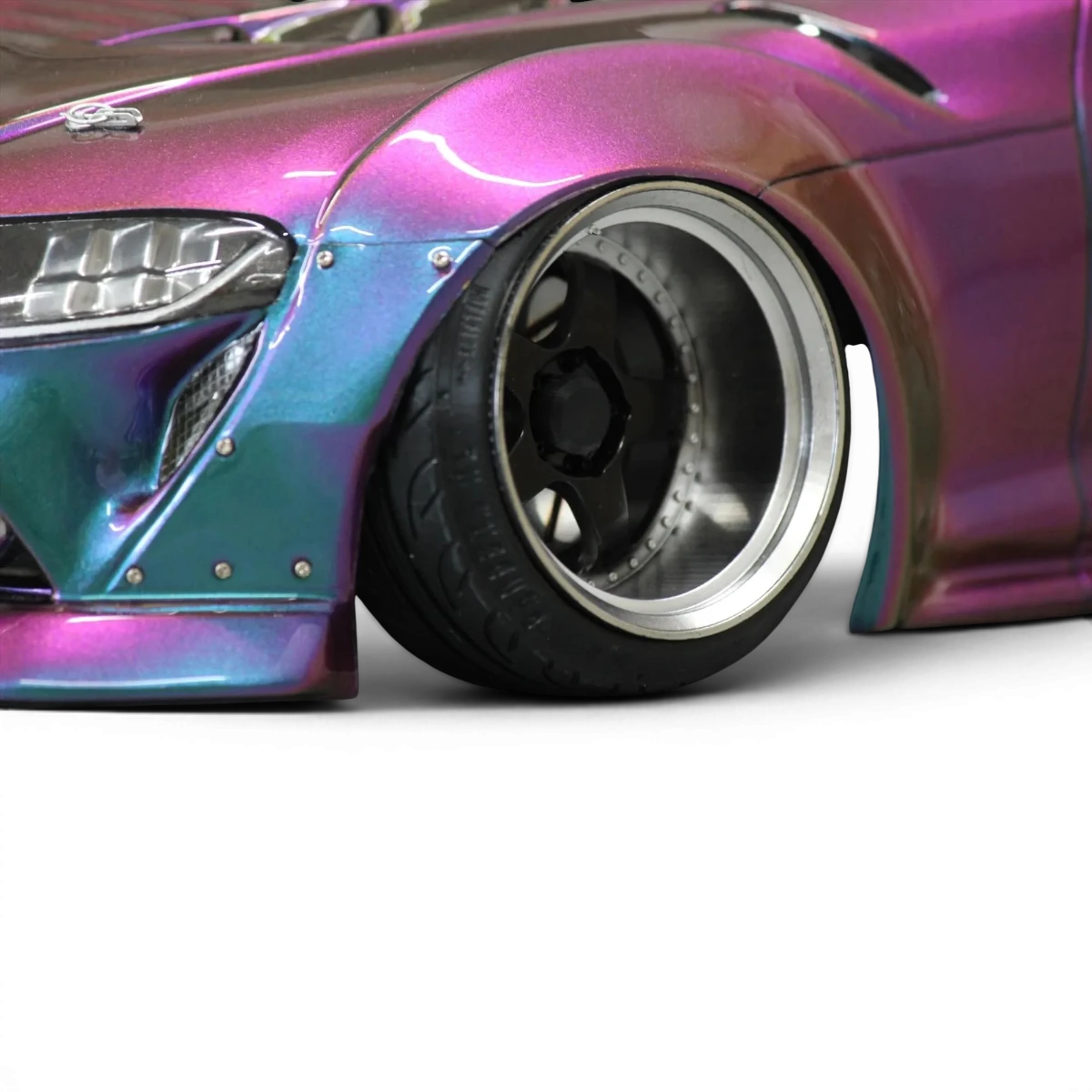 Carrosserie pour Toyota GR Supra A90 BLS de Pandora RC, modèle BN-Sports, en détail avec finition réaliste.
