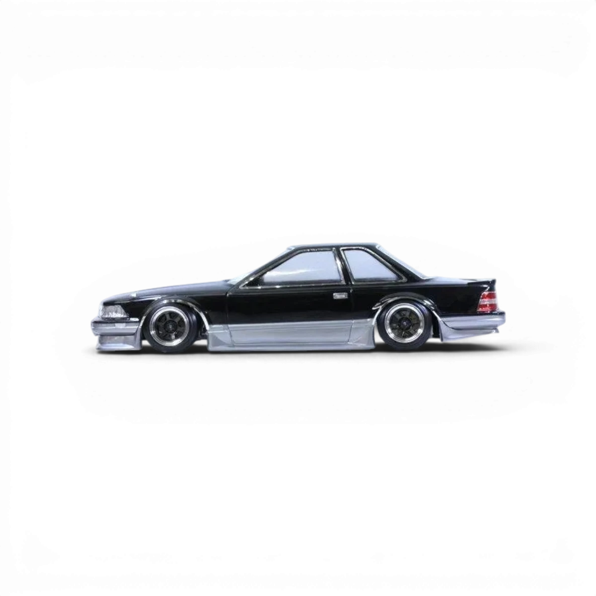 Carrosserie de voiture Toyota Soarer Z20 de Pandora RC, finition détaillée et réaliste pour modèle réduit.