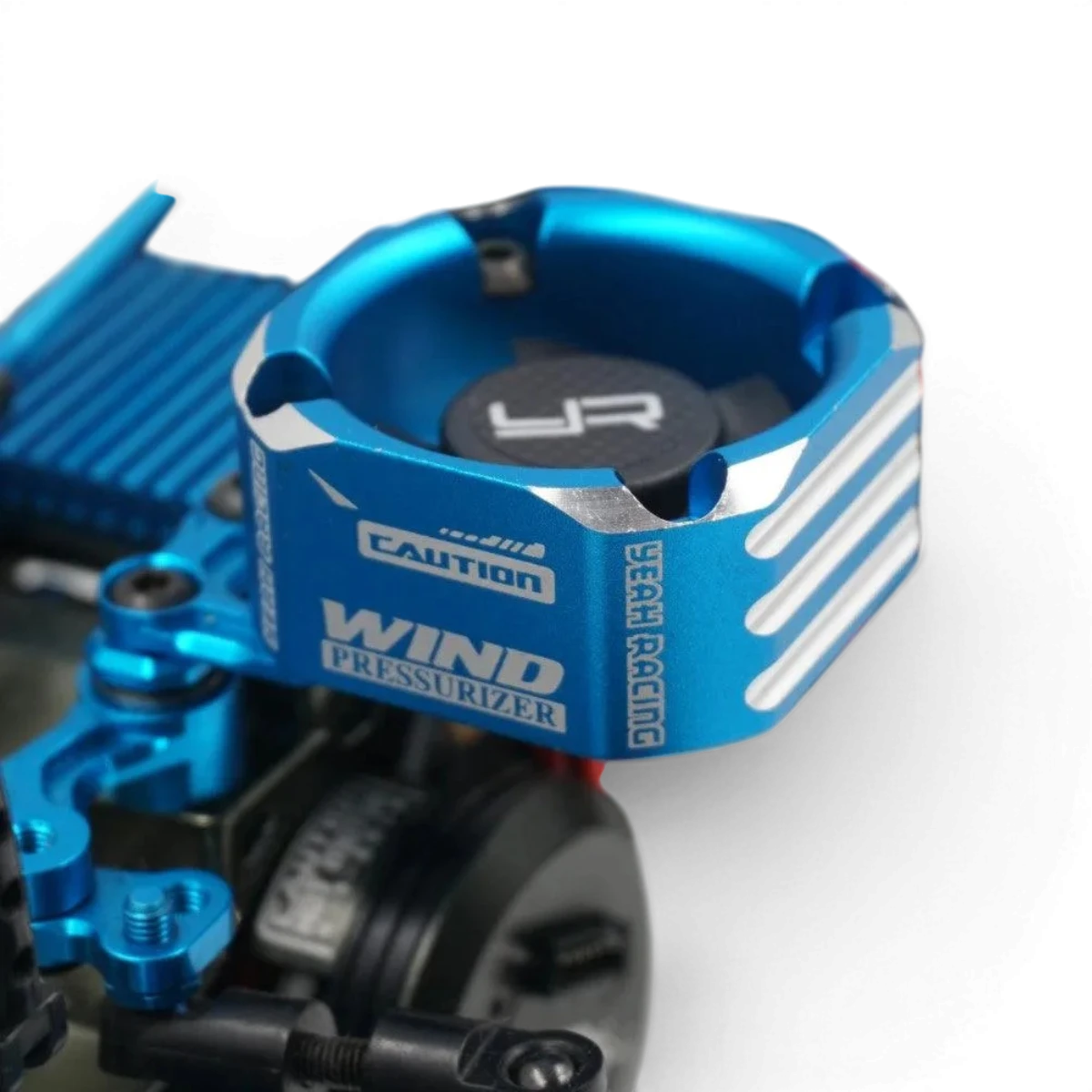 Ventilateur en aluminium violet de 30 mm de la marque Yeah Racing, conçu pour refroidissement de composants électroniques.